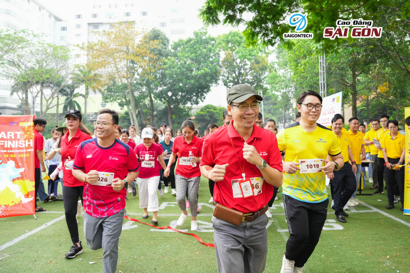 Hoạt động rèn luyện thể chất - Color Me Run SGT 2023 thu hút sự tham gia của hơn 100 VĐV