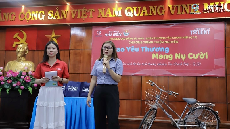 Chương trình thiện nguyện “Trao yêu thương – Mang nụ cười”