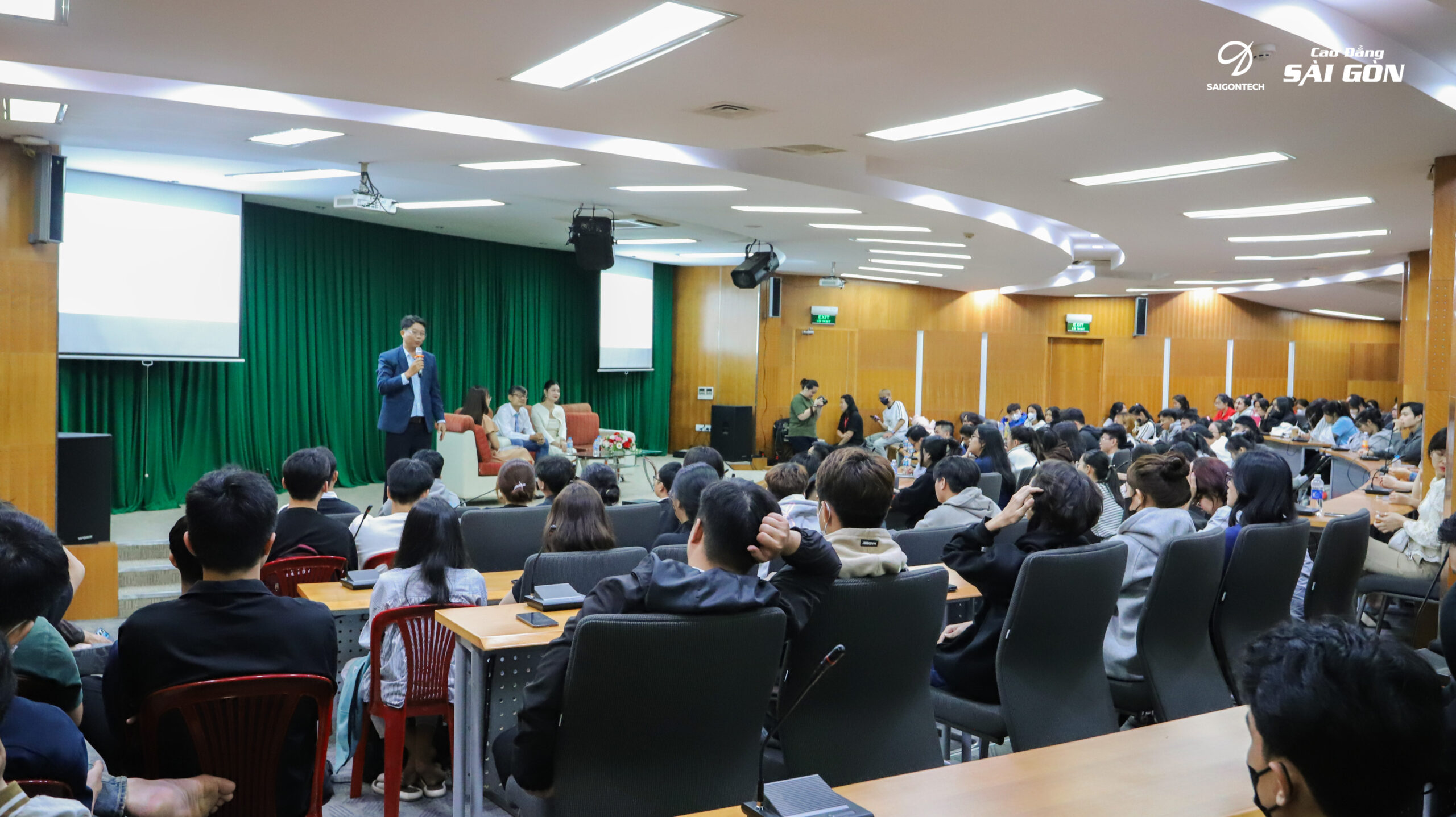 quan tri doanh nghiep, cao dang sai gon