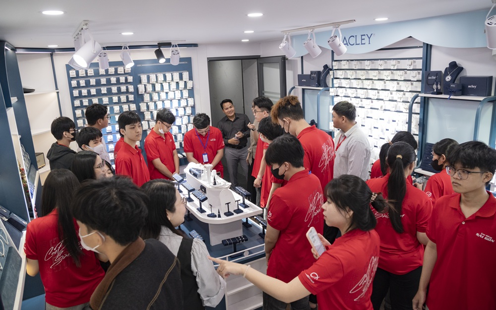 sinh-vien-truong-cao-dang-sai-gon-tham-quan-doanh-nghiep