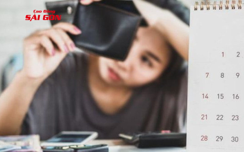 Lập kế hoạch tài chính cho sinh viên năm nhất: tiết kiệm và chi tiêu hợp lý