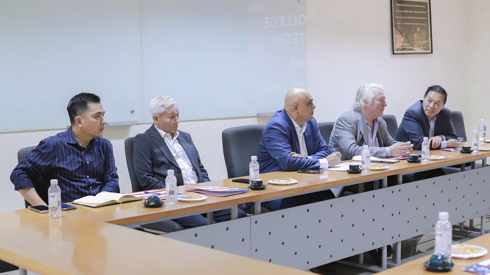 ki-ket-hop-tac-giua-truong-cao-dang-sai-gon-va-truong-Langara-College