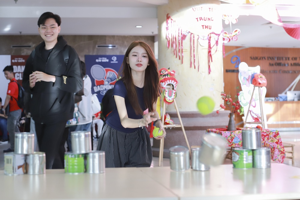 Rực rỡ đêm rằm trung thu tại Trường Cao Đẳng Sài Gòn