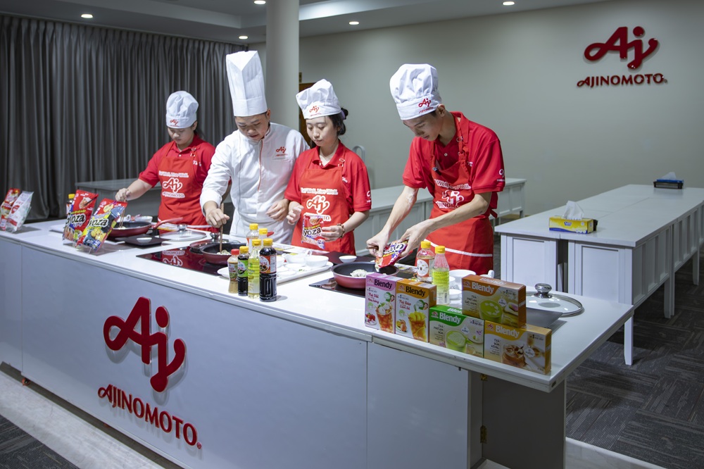 sinh-vien-nam-nhat-truong-cao-dang-sai-gon-tham-quan-doanh-nghiep-ajinomoto