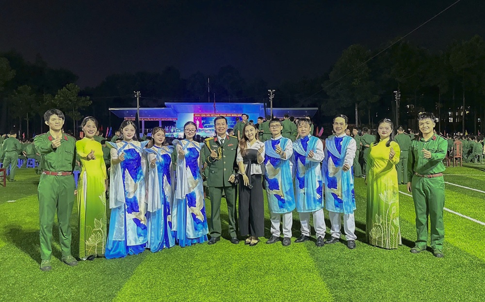 sinh-vien-truong-cao-dang-sai-gon-tham-gia-van-nghe-dat-giai-nhi-toan-doan