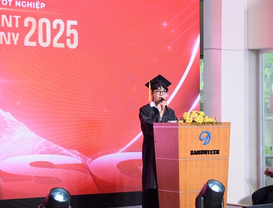 le-tot-nghiep-2025-truong-cao-dang-sai-gon-12