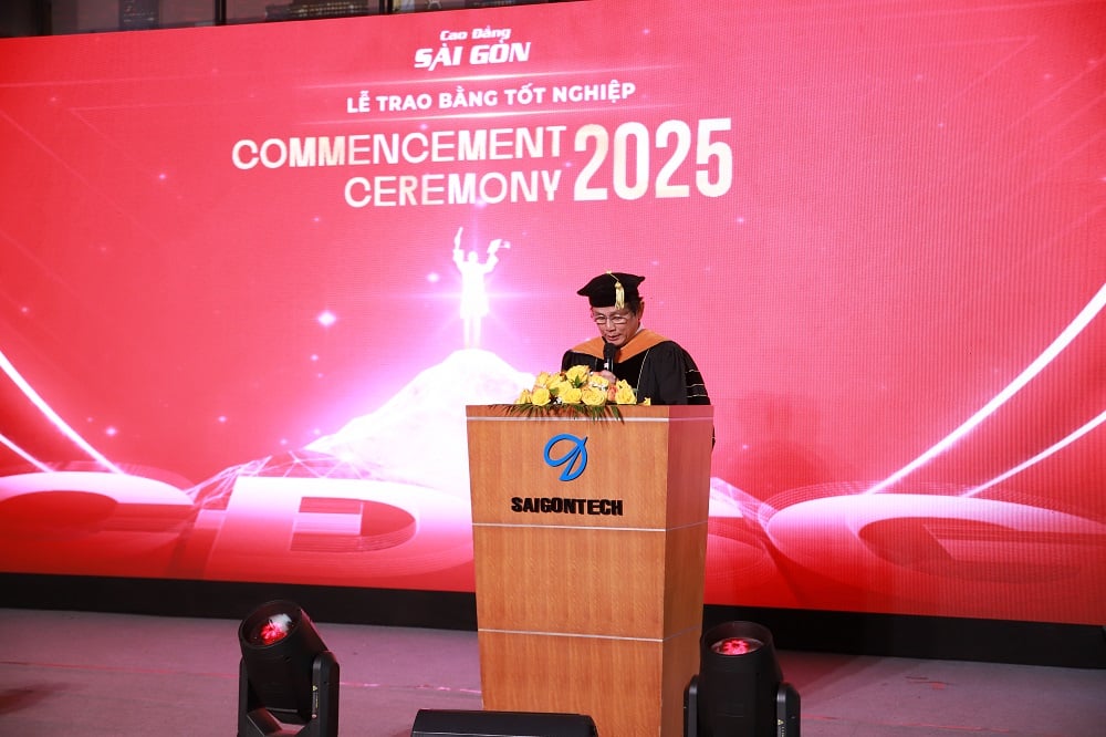 le-tot-nghiep-2025-truong-cao-dang-sai-gon-12