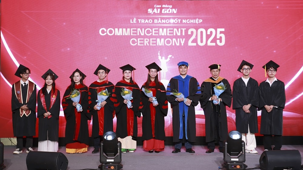 le-tot-nghiep-2025-truong-cao-dang-sai-gon-12