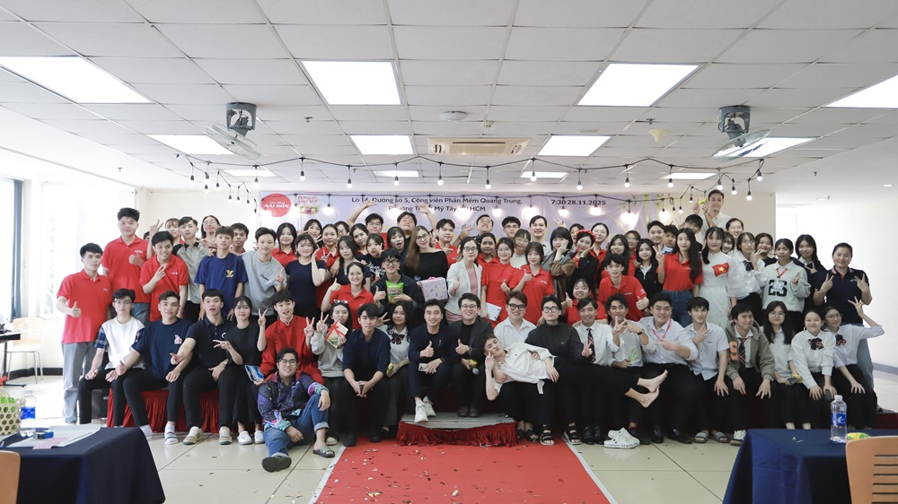 sinh-vien-nganh-quan-tri-nha-hang-thi-ket-thuc-cuoi-mon