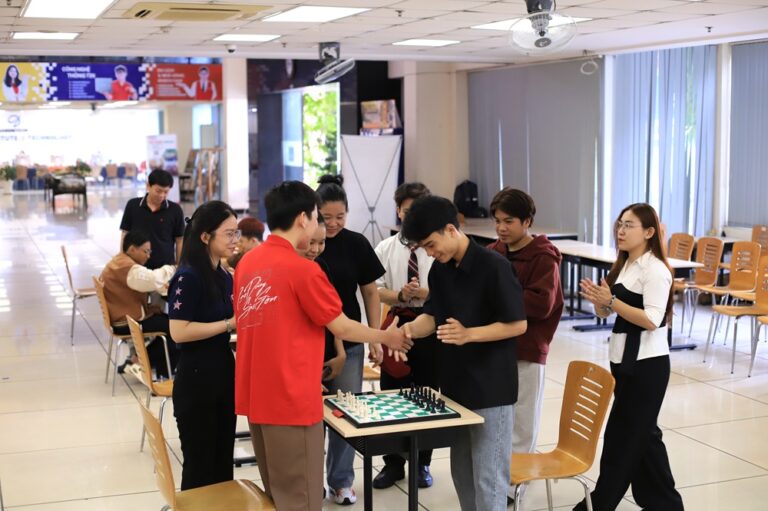 sinh-vien-cao-dang-sai-gon