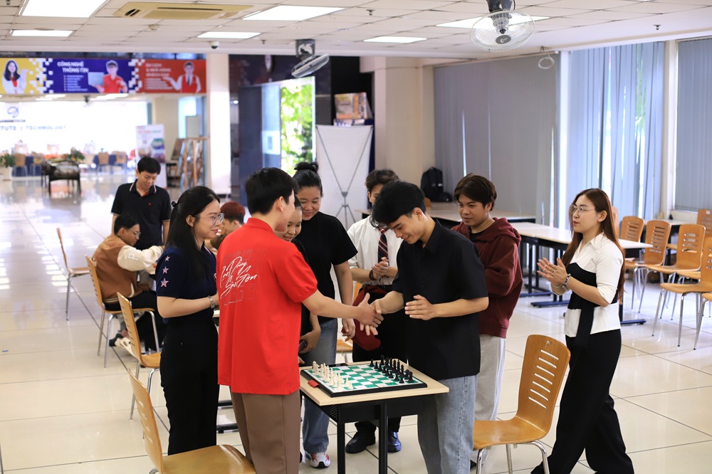 sinh-vien-cao-dang-sai-gon