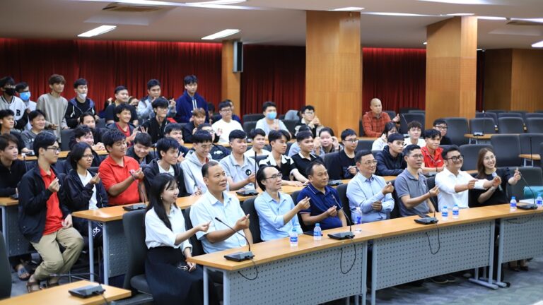 Workshop giai-phap-luu-tru-hien-dai-va-bao-mat-he-thong-cao-dang-sai-gon