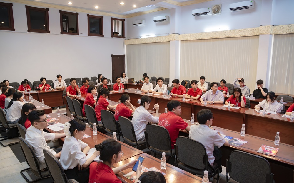 sinh-vien-truong-cao-dang-sai-gon