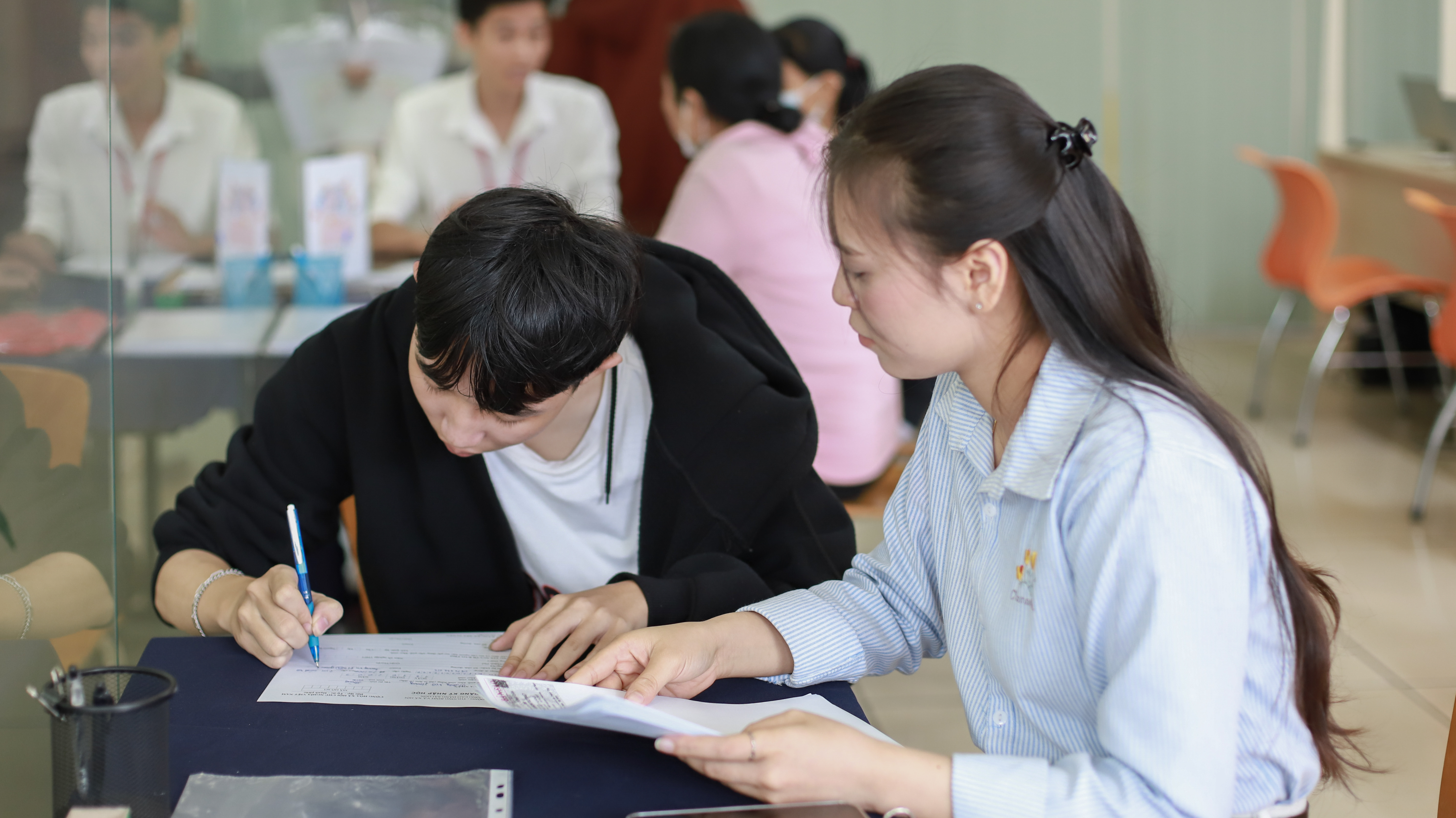 sinh viên lập kế hoạch để quản lý tài chính hiệu quả