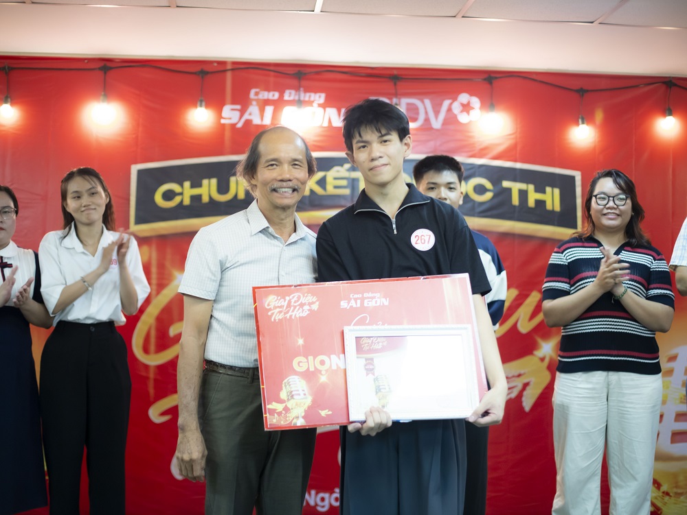 cuoc-thi-karaoke-giai-dieu-tu-hao