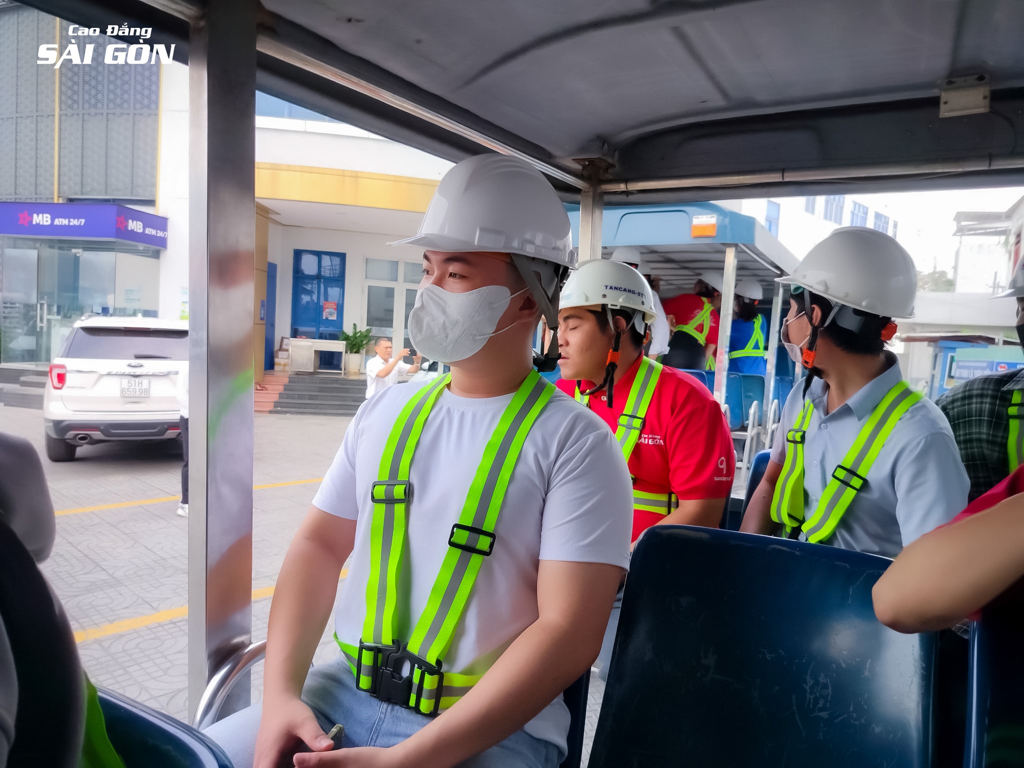 Ngành Logistics và Kinh doanh xuất nhập khẩu là ngành học phù hợp với học lực trung bình