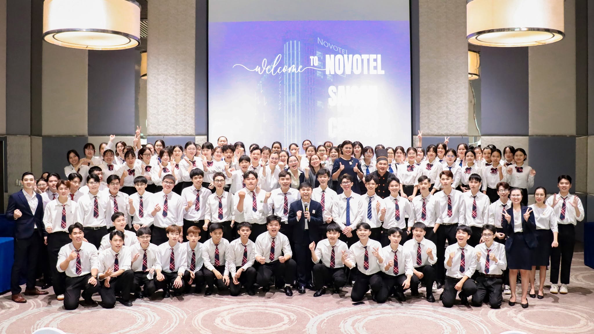 Quản trị Nhà hàng là một trong những ngành học hot trong các lựa chọn của các bạn học lực trung bình